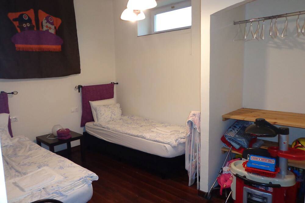 Familienfreundliches Ferienhaus mit beheiztem Pool für 11 Personen + 2 Kinder in Poroszló, Heves megye