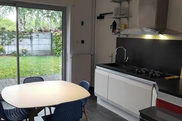 Gîte pour 6 personnes, avec jardin à Vieux-Condé