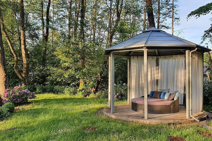 Ferienwohnung für 4 Personen, mit Terrasse und Garten - 1