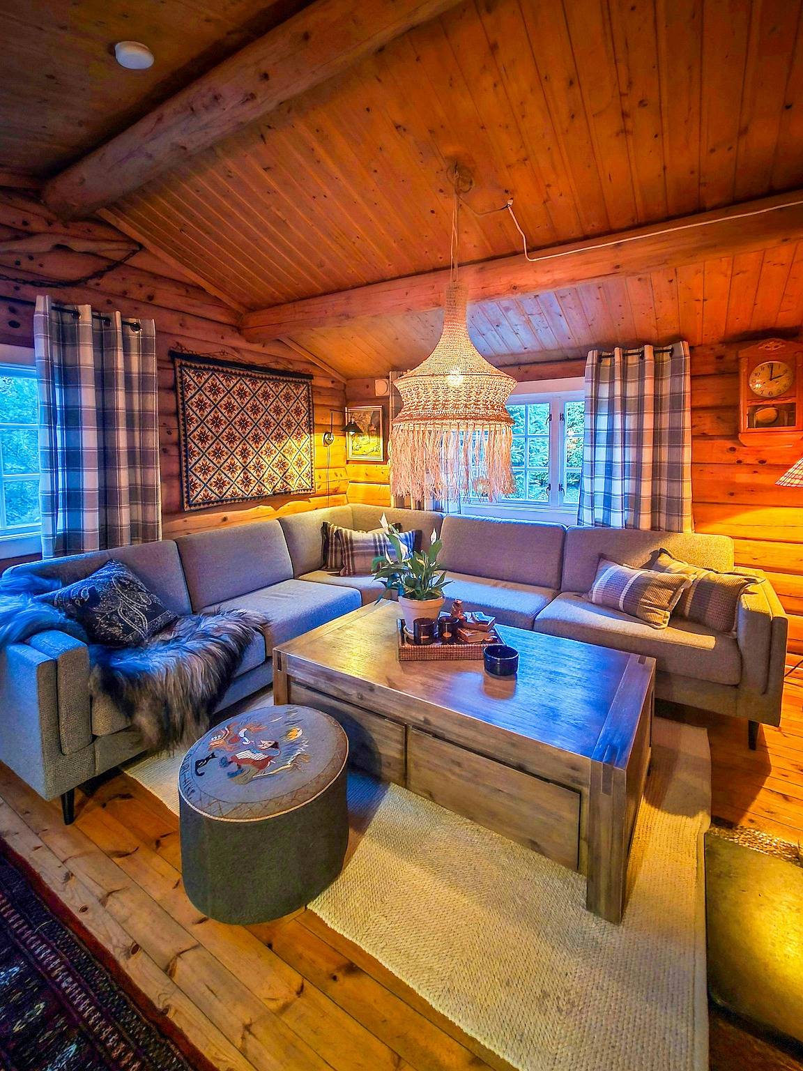 Gemütliche Blockhütte aus dem Jahr 1966 mit Sauna in Hitra