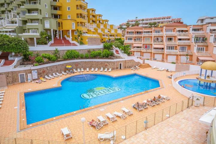 Apartahotel para 5 personas, con Balcón y Terraza además de Piscina para niños y Piscina en Costa Adeje