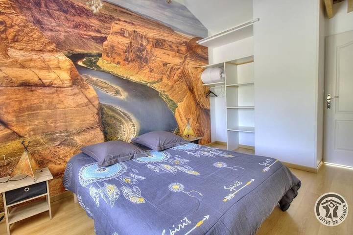 Location de vacances pour 15 personnes, avec piscine et jardin à Longessaigne - 4