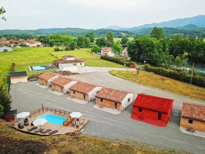 Maison de campagne pour 4 personnes, avec vue et jardin ainsi que terrasse et piscine à Prat-Bonrepaux