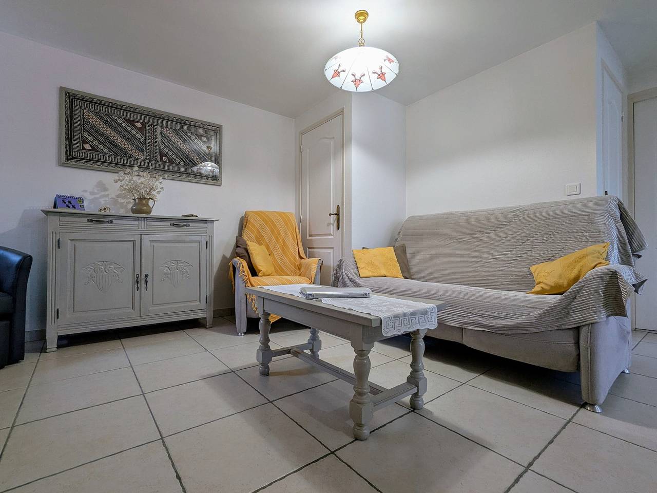 Gîte de charme en Auvergne, cour fermée, jardins privés, Bbq, babyfoot, proche St Jacques de Compostelle in Saint-Georges-Lagricol, Parc Naturel Régional Livradois-Forez