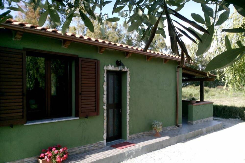 Apartment The Willow Tree By Giorgia Nicoletta Lopez in Alghero, Sassari Province