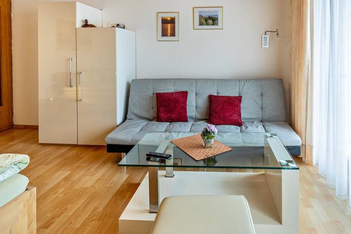 Ferienwohnung für 4 Personen, mit Seeblick und Balkon in Öhningen - 3