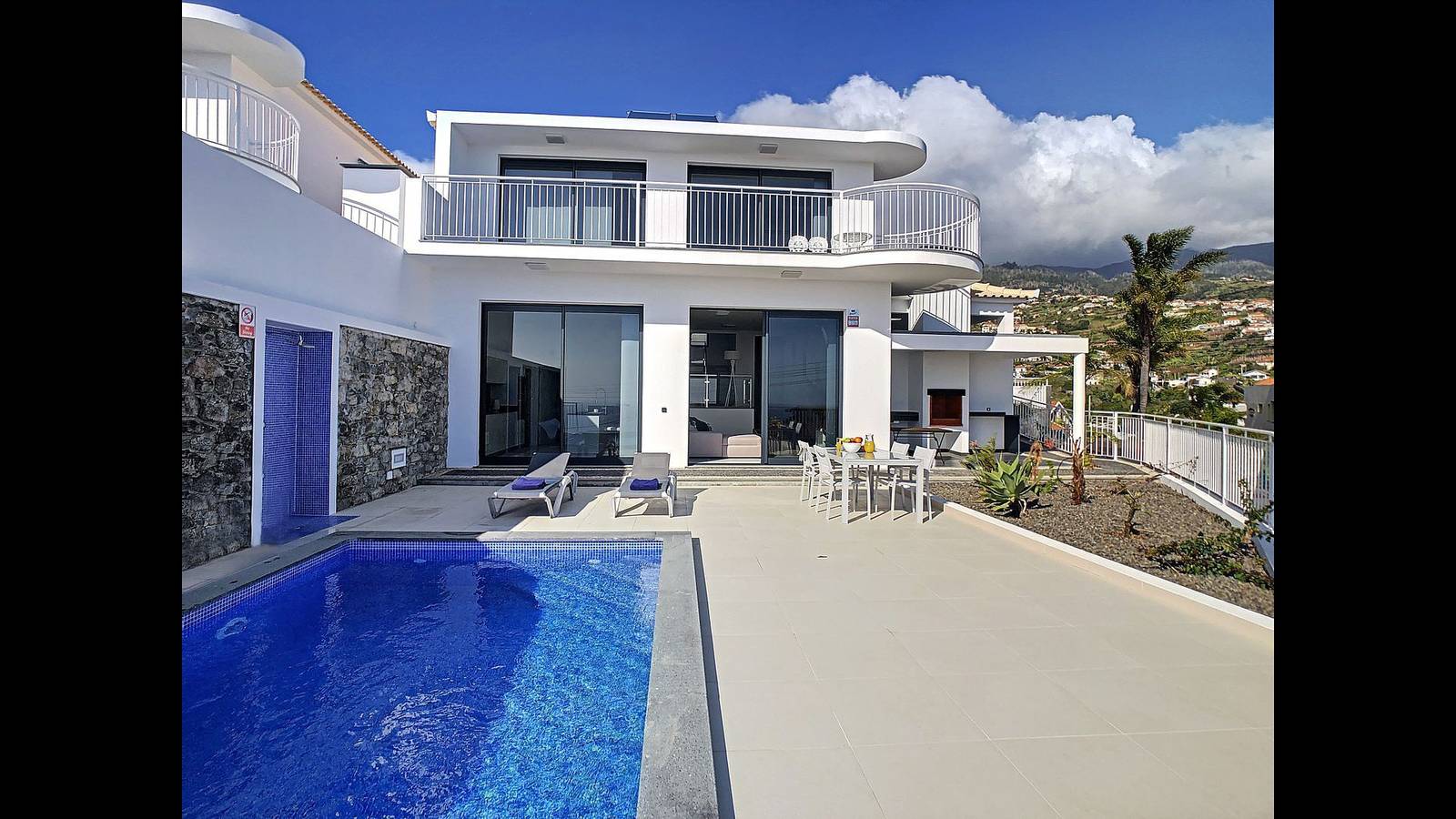 Ferienhaus für 6 Personen mit Balkon in Calheta, Madeira