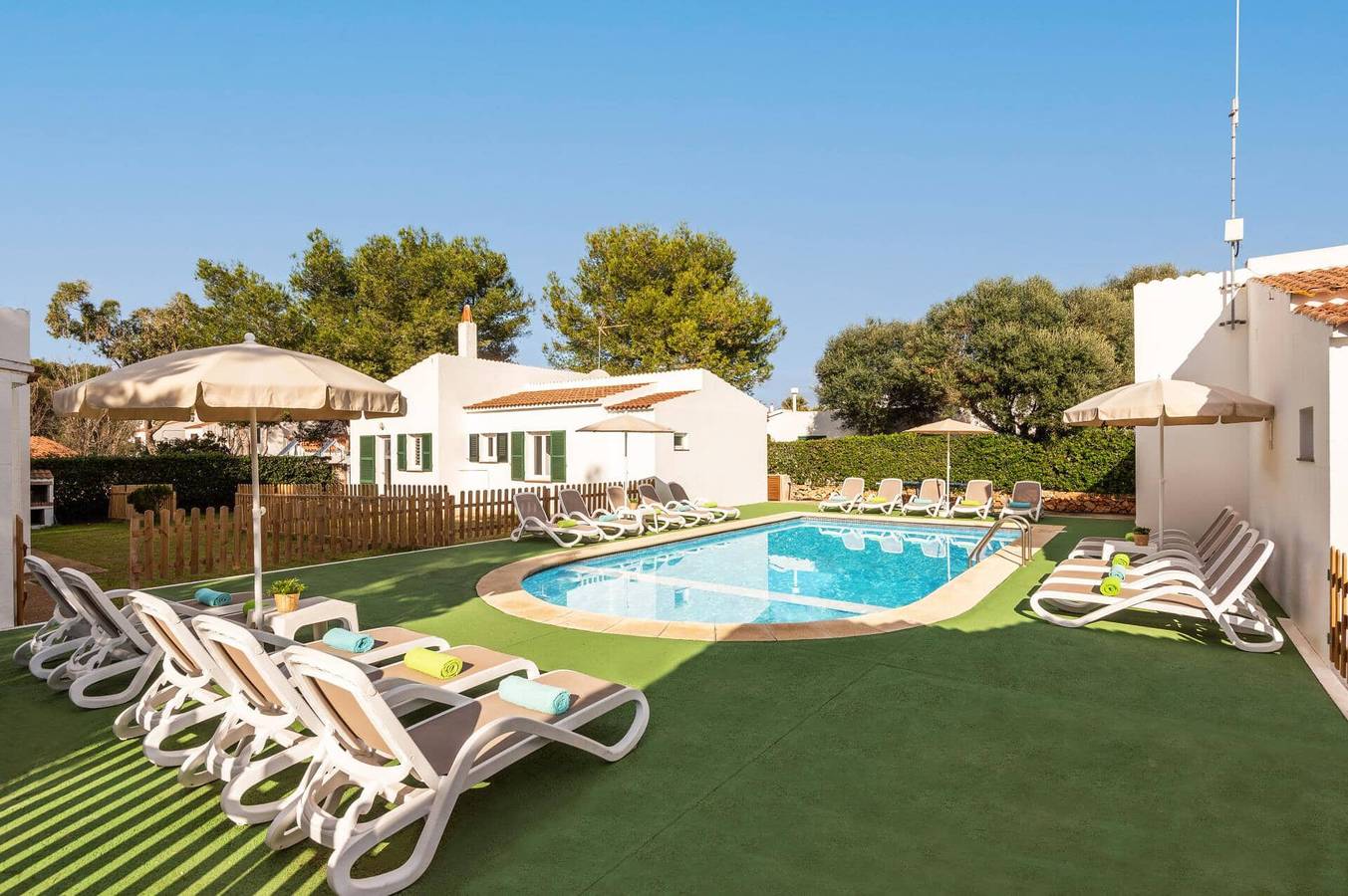 Chalet para 20 personas in Cala Blanes, Ciudadela