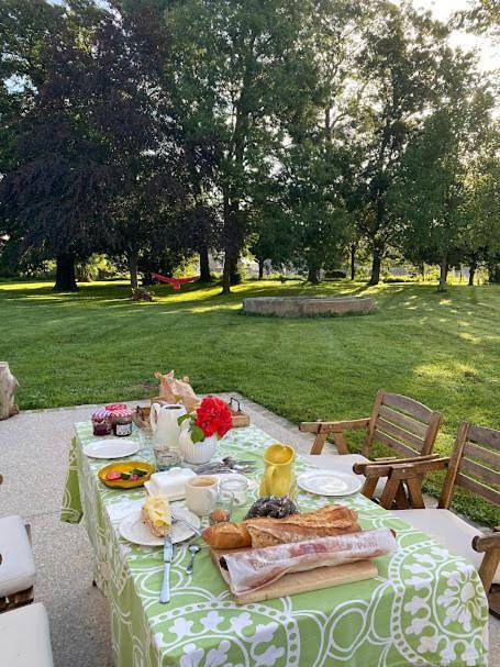 Chambre d’hôte pour 12 personnes, avec jardin et terrasse à Le Manoir - 2