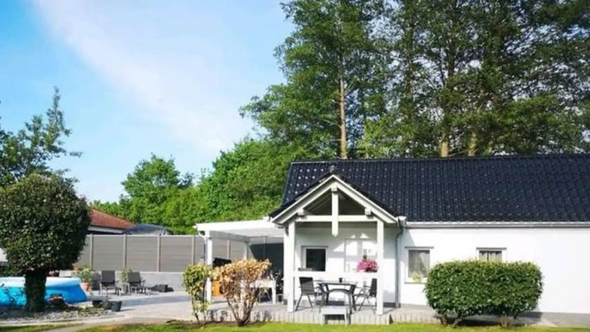 Ferienwohnung für 6 Personen, mit Garten und Terrasse in Eggesin