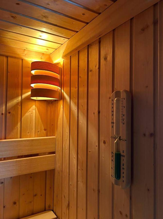Ferienwohnung für 10 Personen, mit Terrasse und Ausblick sowie Sauna in Freilassing - 3