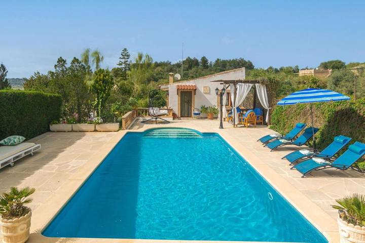 Villa pour 6 personnes, avec jardin ainsi que vue et piscine - 1