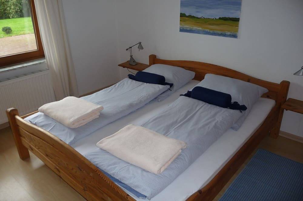 Ganze Wohnung, Ferienwohnung Kattenwarft Eg in St. Peter-Ording, Eiderstedt