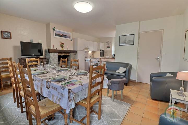 Gîte pour 8 personnes, avec jardin et vue à Saint-Méloir-des-Ondes - 4