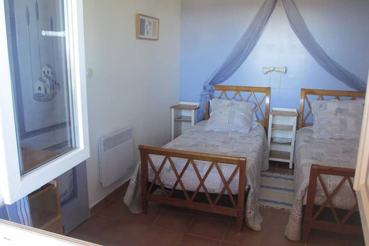 Gîte pour 4 personnes, avec jardin et piscine à Vernègues - 4