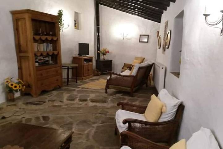 La Molina del Olivar - Peaceful Location in Riogordo, Cordillera Penibética