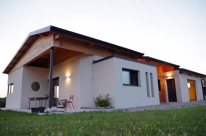 Gîte pour 5 personnes, avec Terrasse ainsi que Jardin et Vue