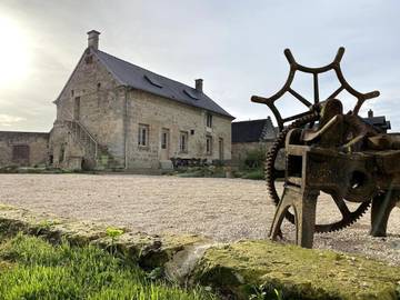 Cottage pour 10 personnes, avec jardin et vue, animaux acceptés à Montigny-Lengrain