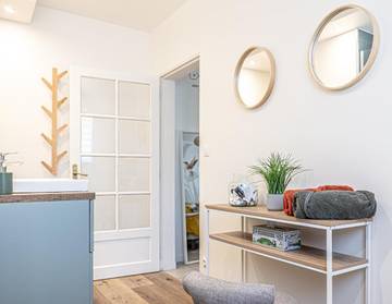 Gîte pour 2 personnes, avec vue et jardin à Lairoux