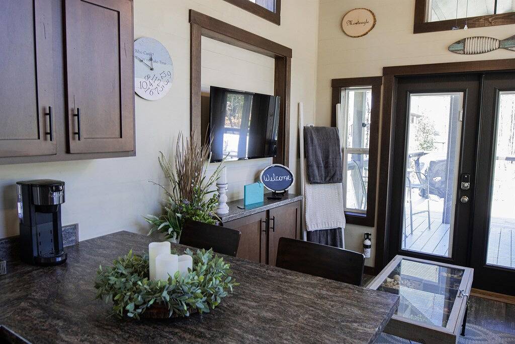 Shore Beats Work at The Retreat at Water's Edge in Grundy County