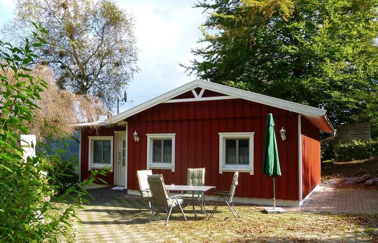 Ferienhaus für 6 Personen, mit Terrasse und Garten sowie Sauna und Ausblick im Sauerland - 3