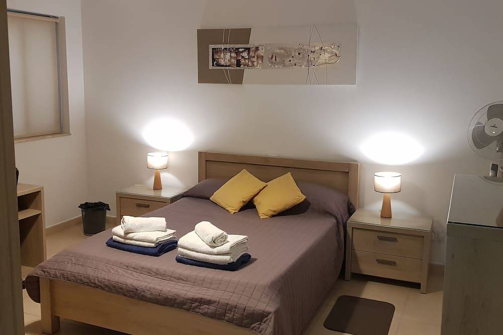 Ganze Wohnung, Luxury Apartment with breath taking views close to Golden Bay in Mellieha, Insel Malta