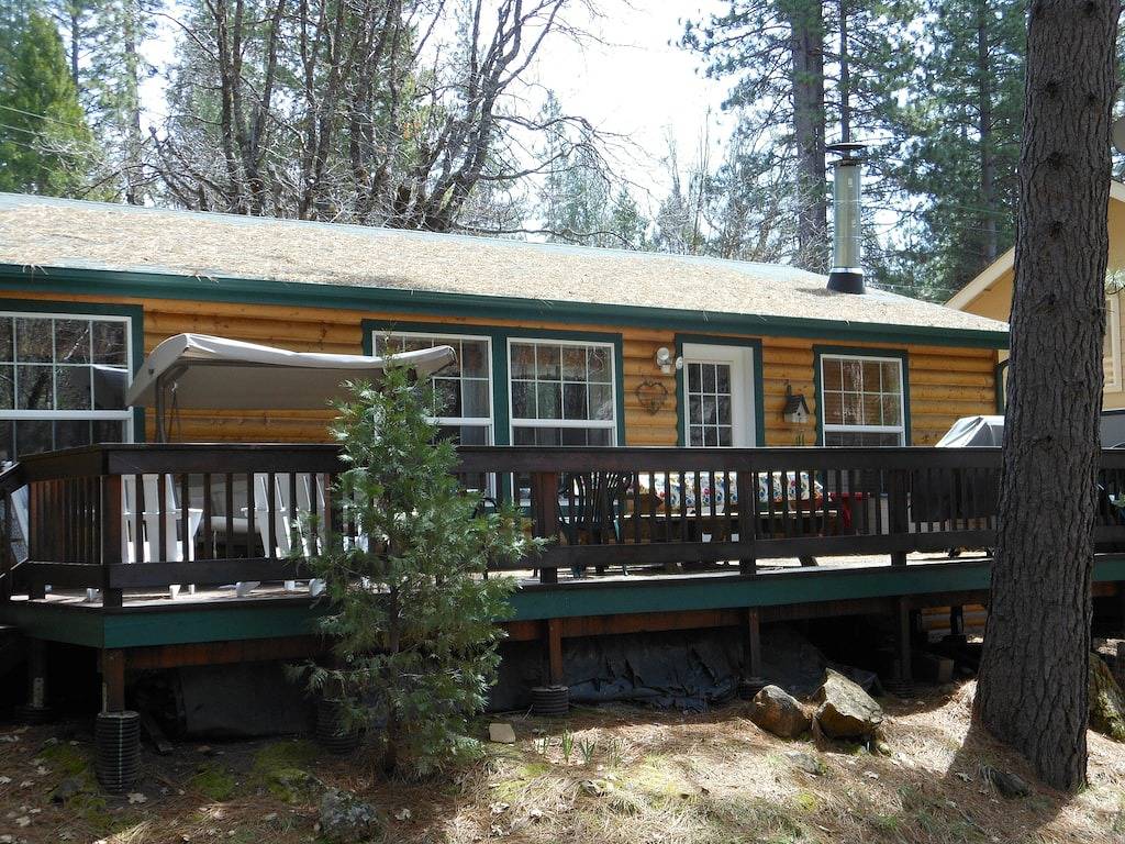 Charming Neuere Cabin In Wawona Schlafen 6 - in der Nähe Fluss / 2587 Chilaulna Lane in Wawona, Mariposa County