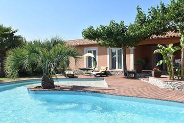 Cottage pour 6 personnes, avec jardin et terrasse à Rodilhan