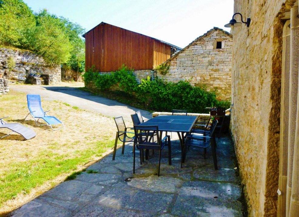 Gîte 10-11 personnes in Saint-Rome-de-Dolan, Massegros Causses Gorges