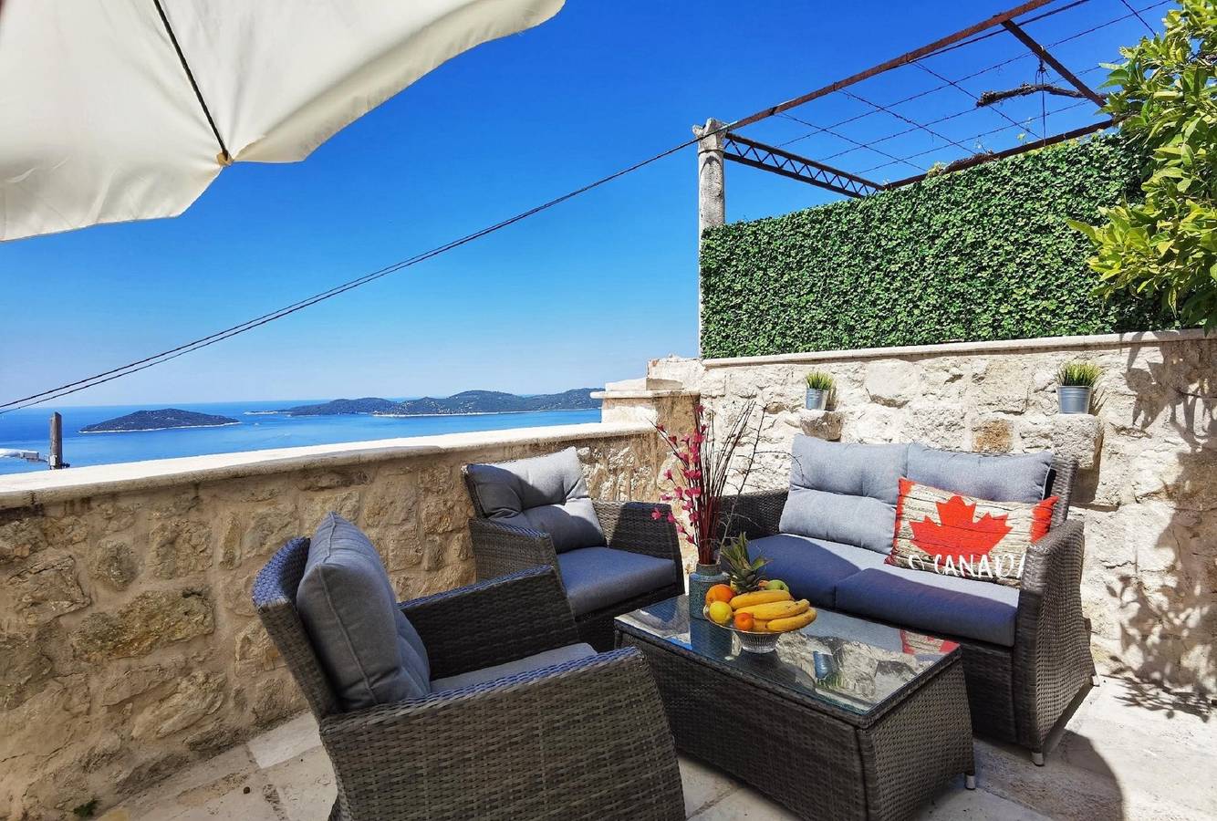 Villa für 4 Personen mit Meerblick in Brsecine, Grad Dubrovnik