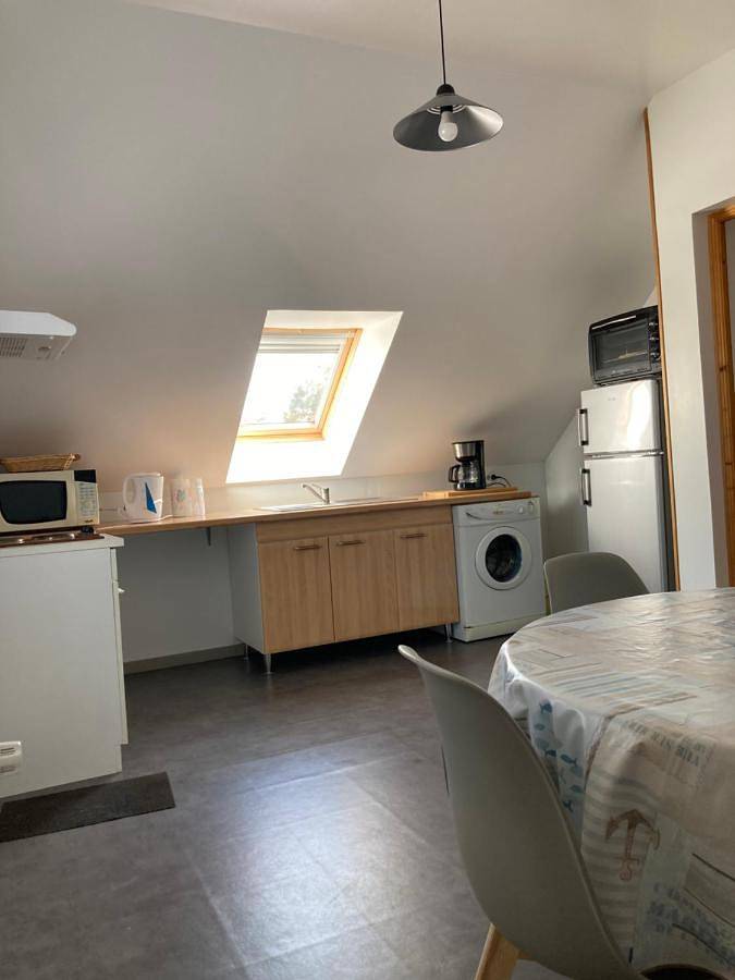 Gîte pour 4 personnes, avec jardin à Camiers - 2