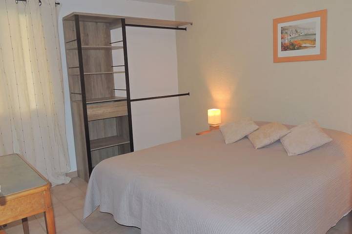 Location de vacances pour 4 personnes, animaux acceptés à Buisson - 2