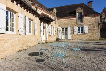 Gîte pour 14 personnes, avec vue et balcon à Sainte-Mondane