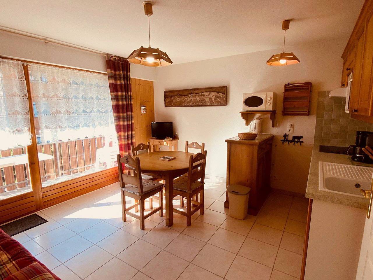 Estudio entero, Apartamento acogedor con balcón en Saint-Jean-de-Sixt in Saint-Jean-de-Sixt, Región de Annecy