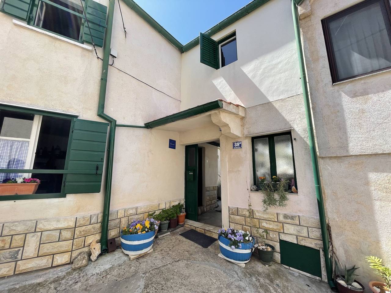 Ganze Wohnung, Two bedroom apartment with air-conditioning Kukljica, Ugljan A-11584-a in Kukljica, Insel Ugljan