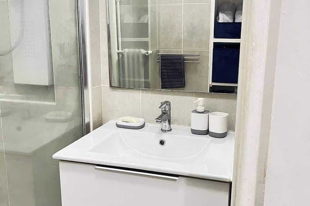 Ganze Wohnung, Bright and Spacious Flat in Montreuil – Great Amenities! in Montreuil, Seine-Saint-Denis