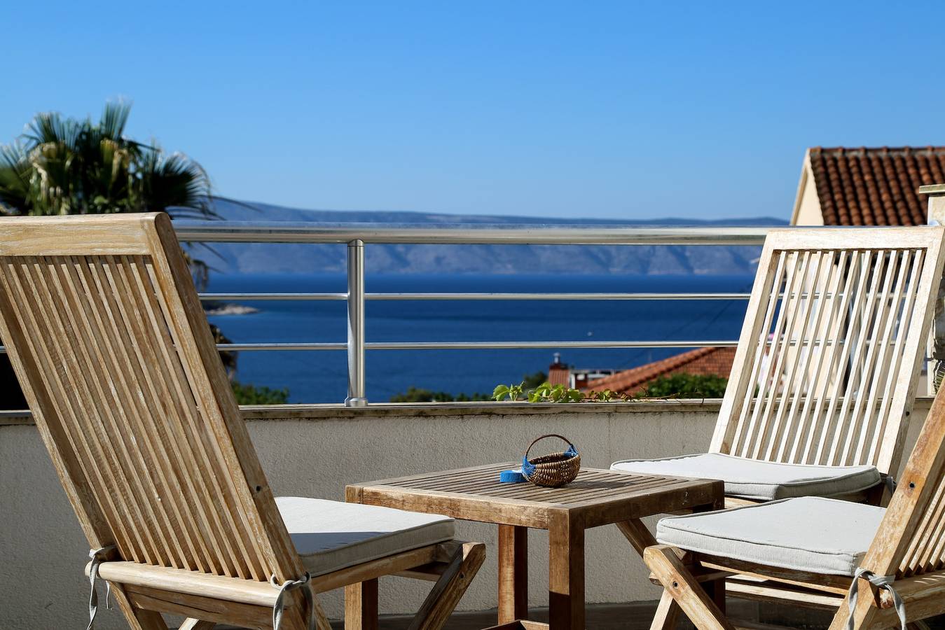 Appartement entier, Appartement de trois chambres avec la terrasse et la vue sur le mer Jelsa, Hvar A-5703-b in Jelsa, Hvar