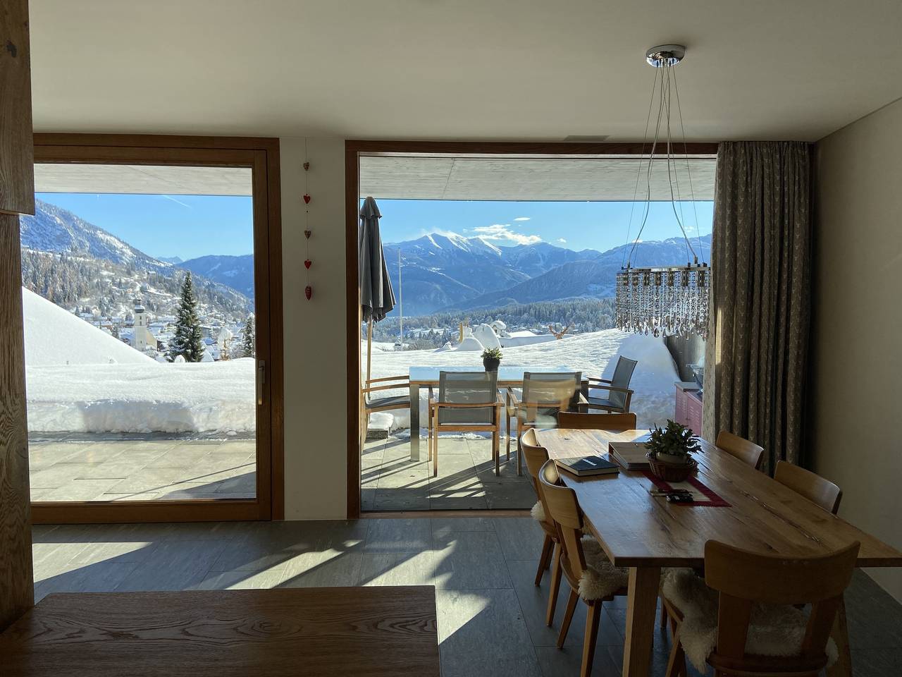 Ganze Ferienwohnung, Casa Admisa - 3.5 Ferienwohnung, 2 Duschen, 2 Wc, 85 m2, für max. 4 Erwachsene und 2 Kinder in Flims-Dorf, Flims