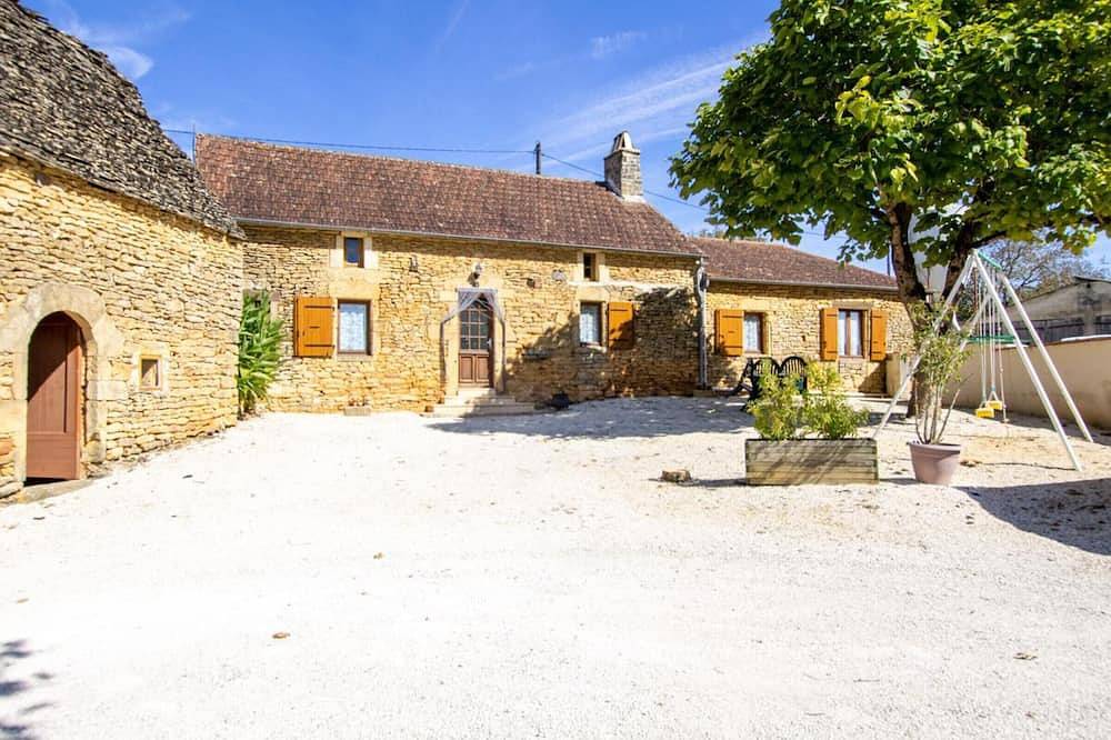 Charmante maison rustique en pierres, proche de Sarlat in Marcillac-Saint-Quentin, Périgord Noir