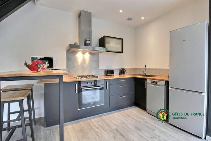 Gîte pour 6 personnes, avec terrasse à Plougoumelen - 4