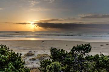 Vacation House for 7 Guests in Oregon Coast, Oregon, Picture 1