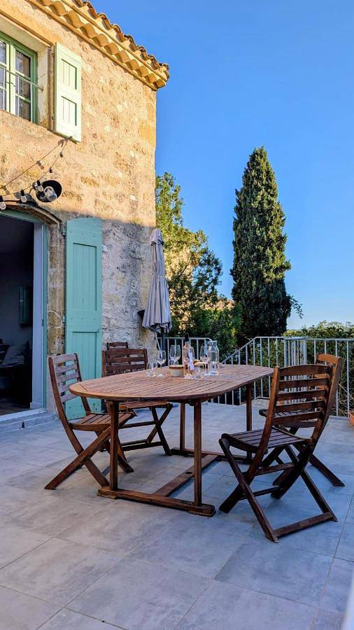 Location de vacances pour 4 personnes, avec jardin et vue, adapté aux familles à Saint-Pons-de-Mauchiens