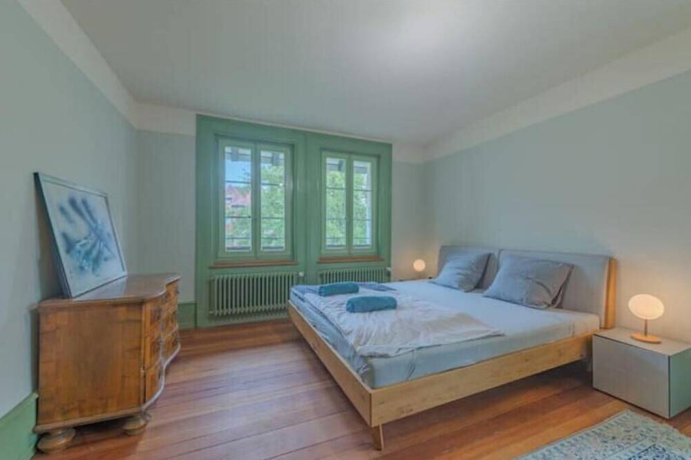 Ganze Wohnung, Zentrumsnahes, stilvolles Bijou in Bern mit Garten in Niederbottigen, Bern