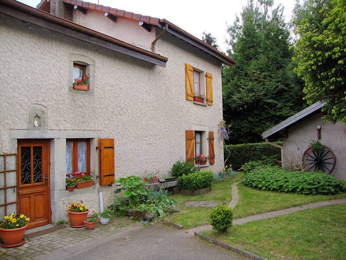 Gîte pour 5 personnes, avec jardin et terrasse dans Xertigny - 4
