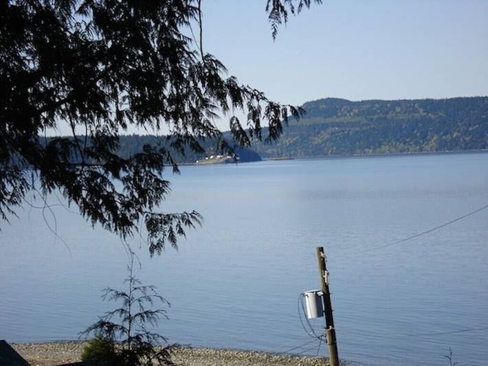 Cabin rentals and lodges for 4 people, with garden on Vancouver Island