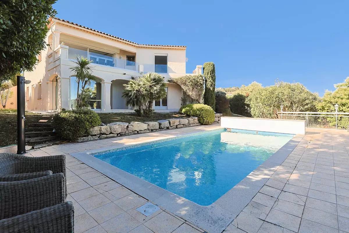 Casas " Villas para 12 personas in Les Adrets-de-l'Estérel, Massif de l'Esterel