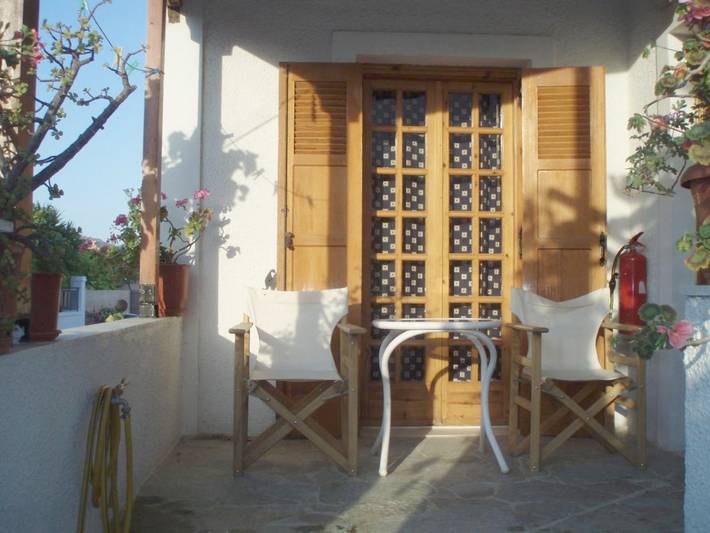 Maison d’hôte pour 2 personnes, avec balcon ainsi que jardin et vue dans Égine - 2