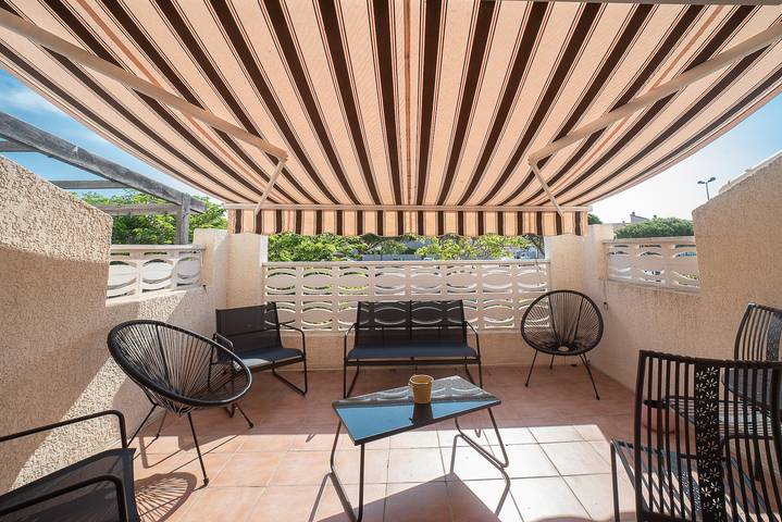 Ferienhaus für 10 Personen, mit Terrasse