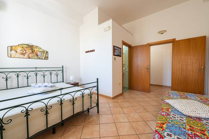 Hel lejlighed, Apartment 'Angeli Nel Salento - Casa Vacanza 2' with Private Terrace, Wi-Fi & Ac in Cocumola, Minervino di Lecce