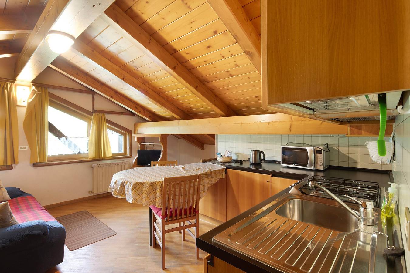 Ganzes Studio, Studio 'Baita Campacc Pezzel' mit Bergblick, Gemeinschaftsgarten und Wlan in Livigno (Stadt), Livigno